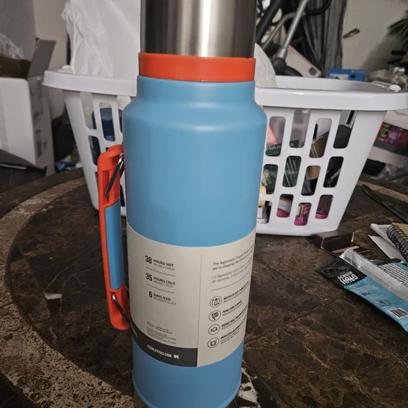 Stanley Classic Legendary Bottle | 1.5 QT Blue & Orange NEW - Picture 3 of 5